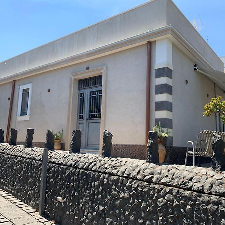 Villa Con Piscina Mascalucia Eksteriør billede