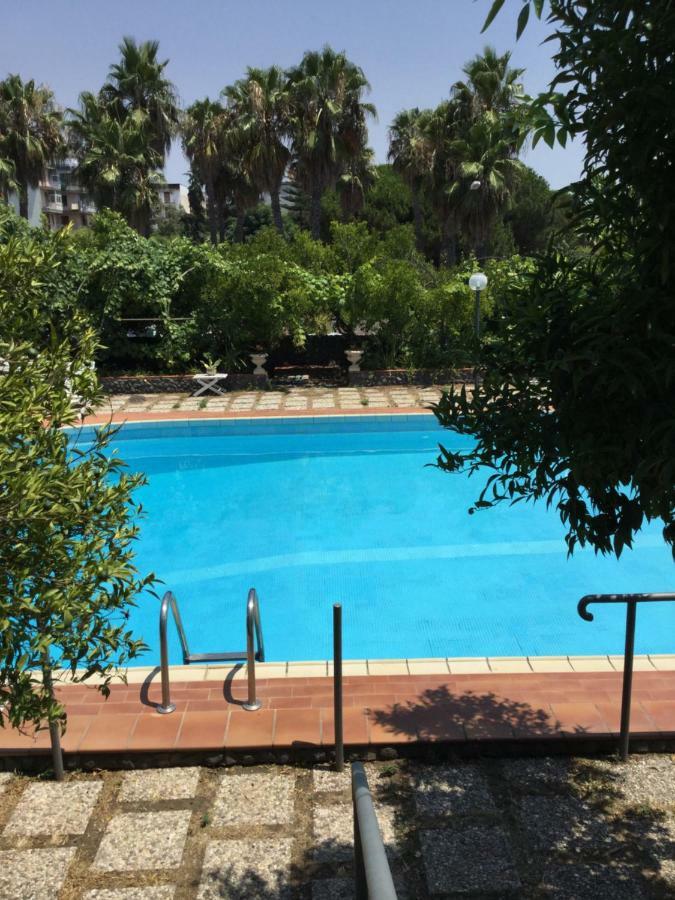 Villa Con Piscina Mascalucia Eksteriør billede