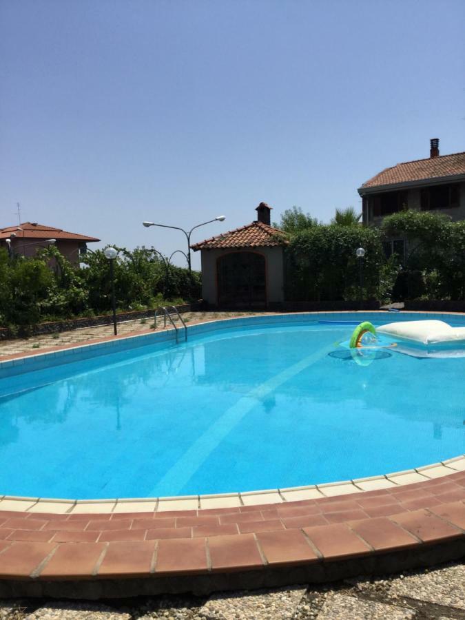 Villa Con Piscina Mascalucia Eksteriør billede